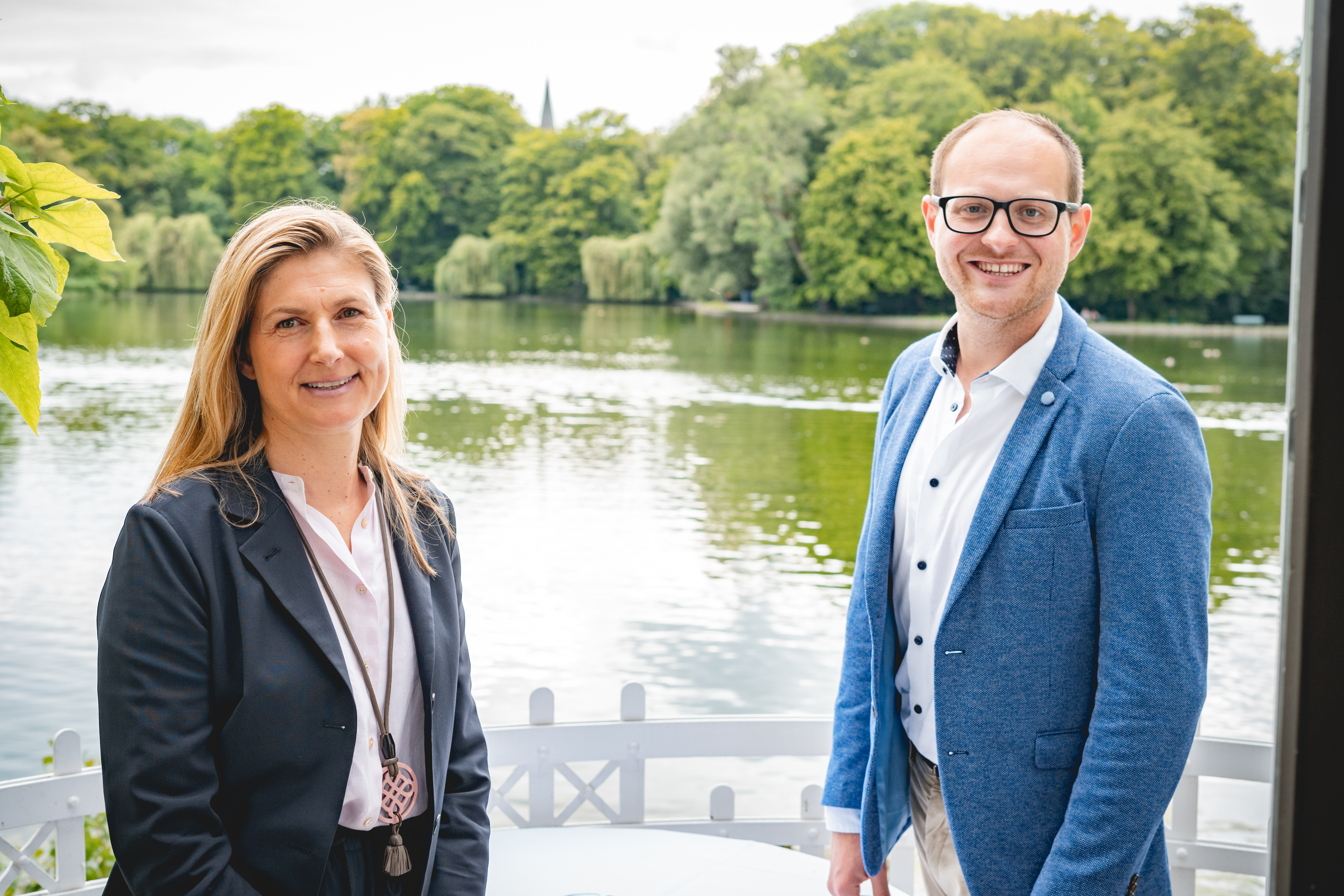 Daniela Hauck gratuliert Max Gawlik